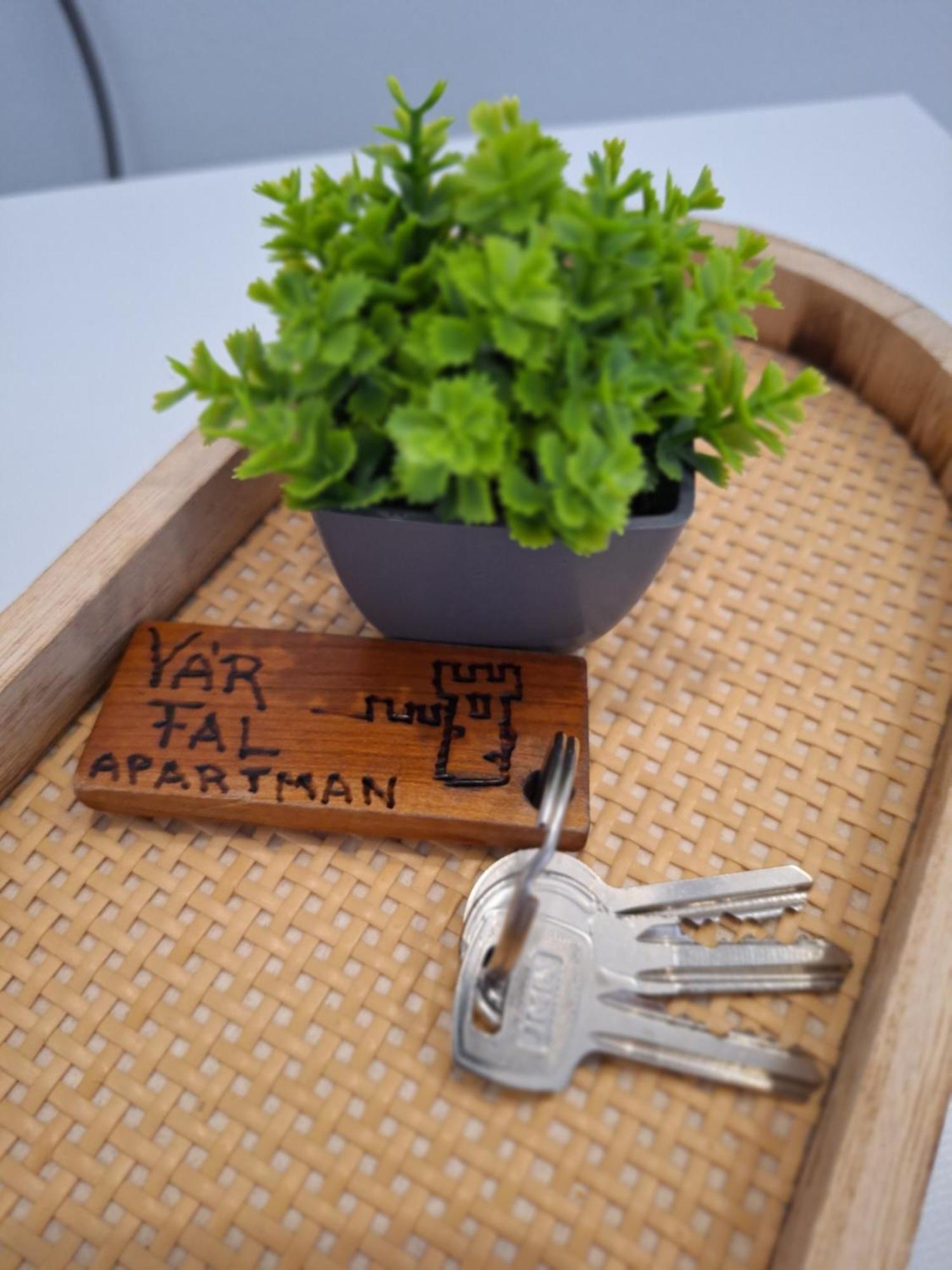 Varfal Apartman Eger Ngoại thất bức ảnh