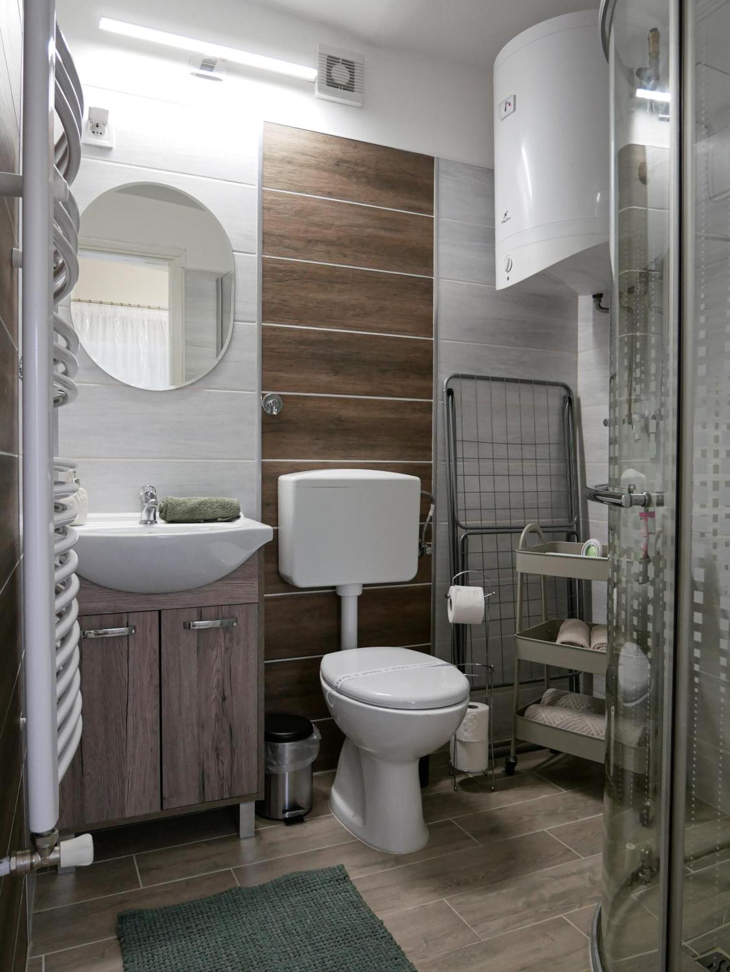 Varfal Apartman Eger Phòng bức ảnh