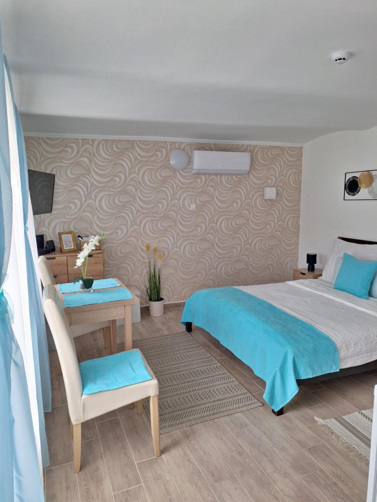 Varfal Apartman Eger Phòng bức ảnh